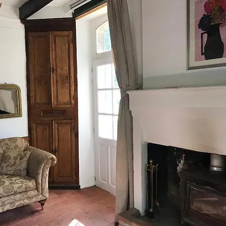度假居 The Coachhouse At Lesterie Saint-Maurice-des-Lions